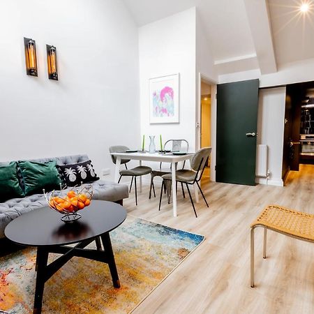 Modern 2 Bedroom Queen Street Apartment NWI Eksteriør bilde